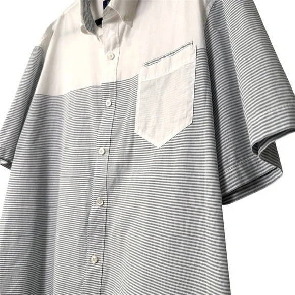 Tommy Bahama Men’s XXL Cotton White & Blue Striped Button Down Short Sleeve - Picture 3 of 6